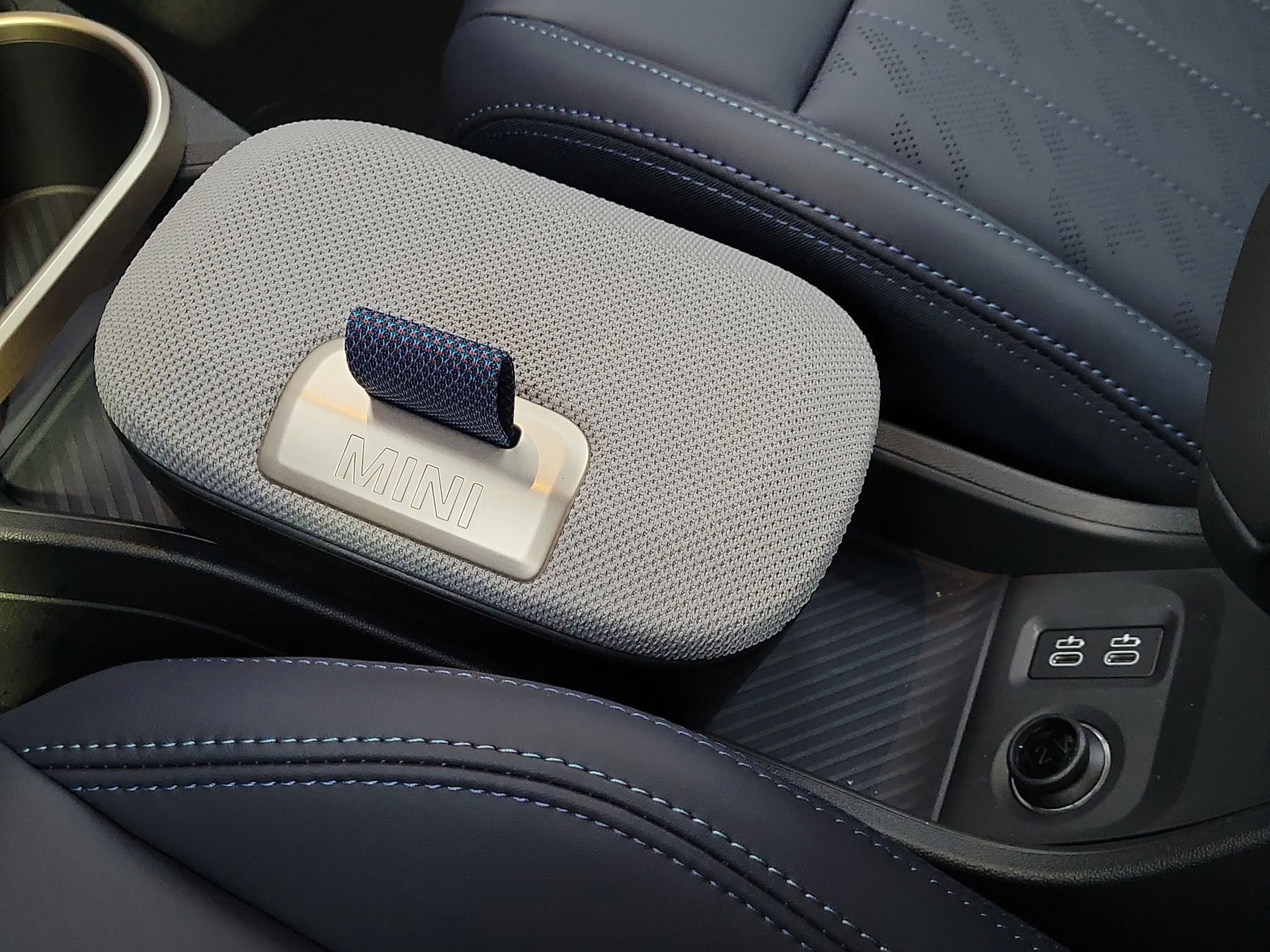 2026 MINI Convertible S - Photo 24