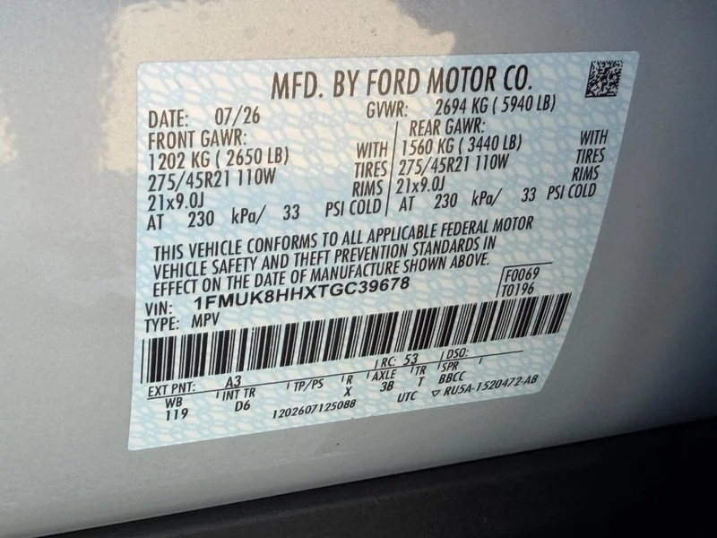 New 2026 Space White Metallic Ford Platinum 4WD image 16