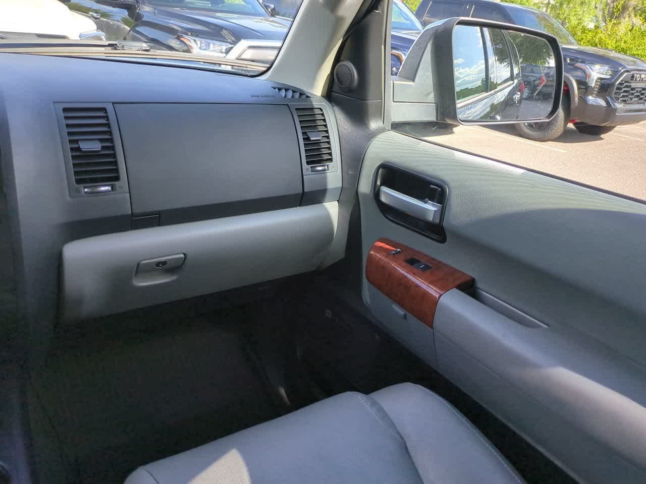 Used 2018 Midnight Black Metallic Toyota Platinum image 17