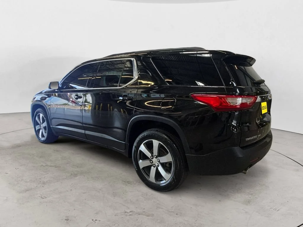 Used 2020 MOSAIC BLACK METALLIC Chevrolet LT Leather image 7
