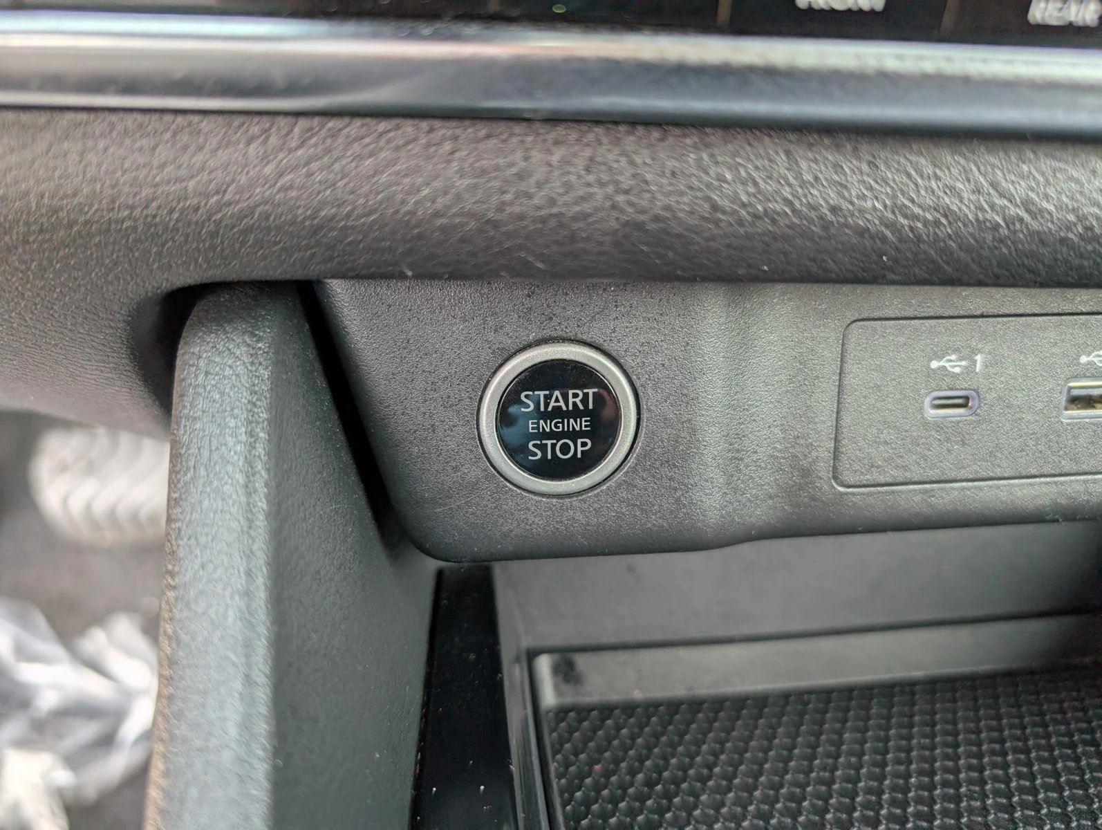 Used 2023 Super Black Nissan SV image 21