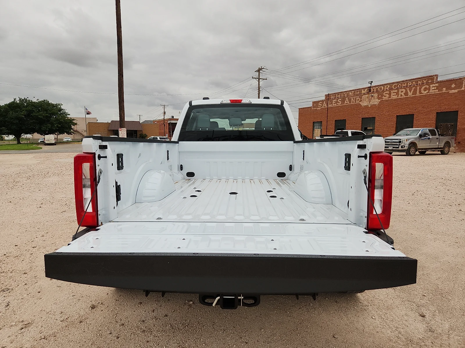 New 2026 Oxford White Ford F-450® XL image 12