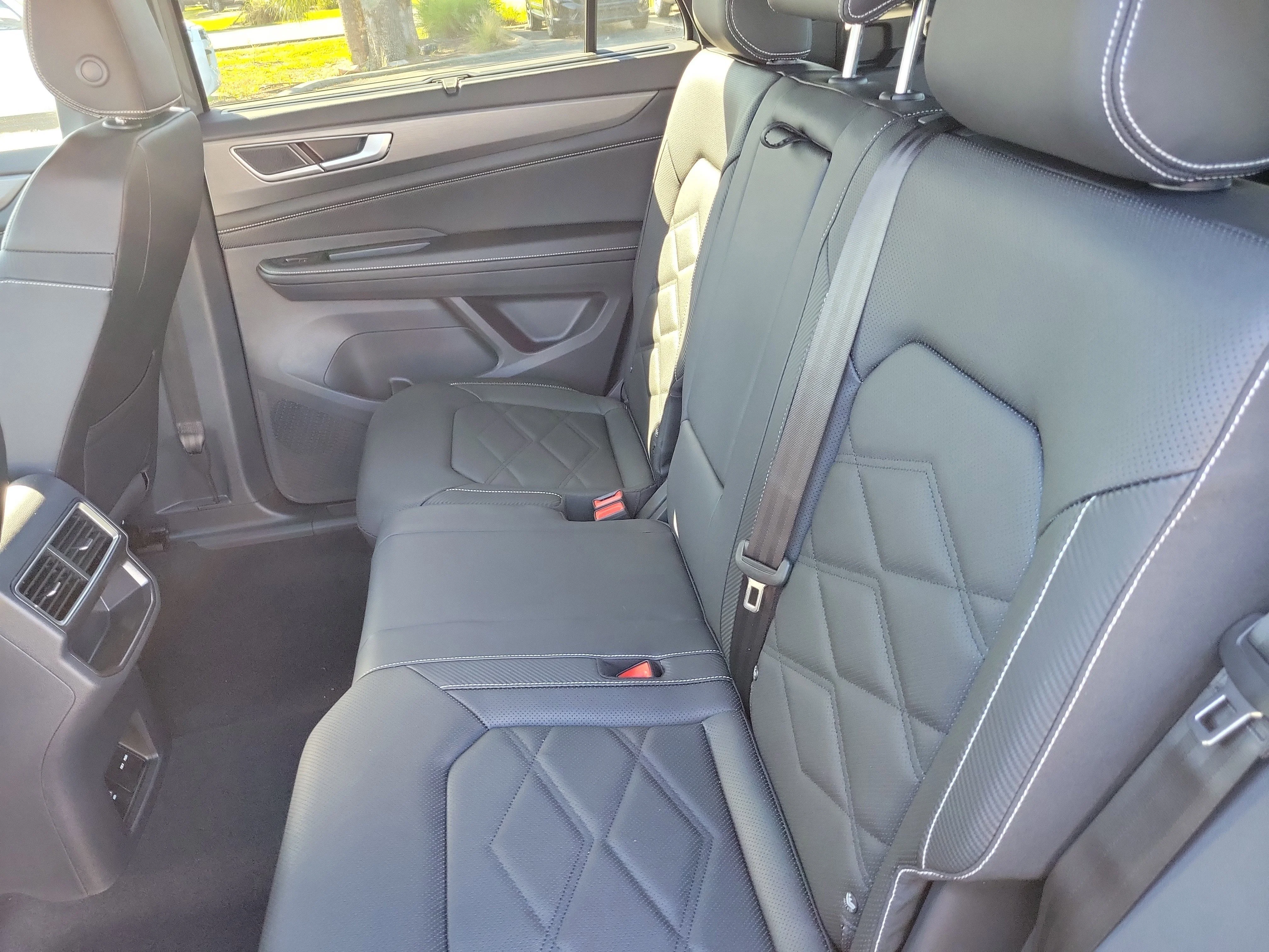 New 2026 Gray Volkswagen 2.0T SE w/Technology image 15