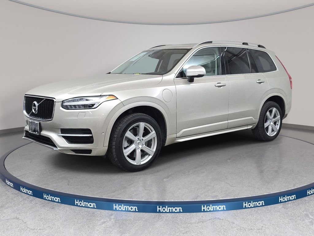 2016 Volvo XC90 Momentum