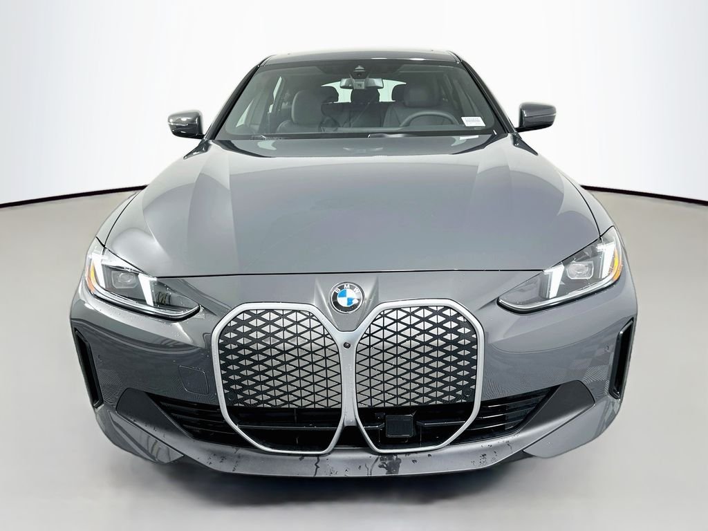 New 2026 Dravit Grey Metallic BMW xDrive40 image 2