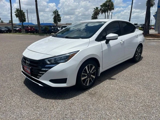 Used 2025 White Nissan 1.6 SV image 3