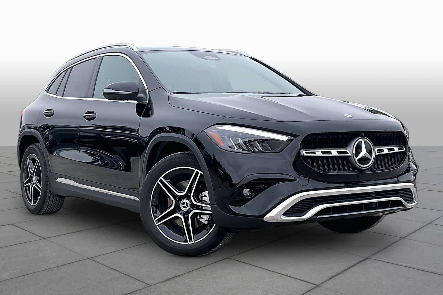 Used 2026 Cosmos Black Metallic Mercedes-Benz GLA 250 image 3