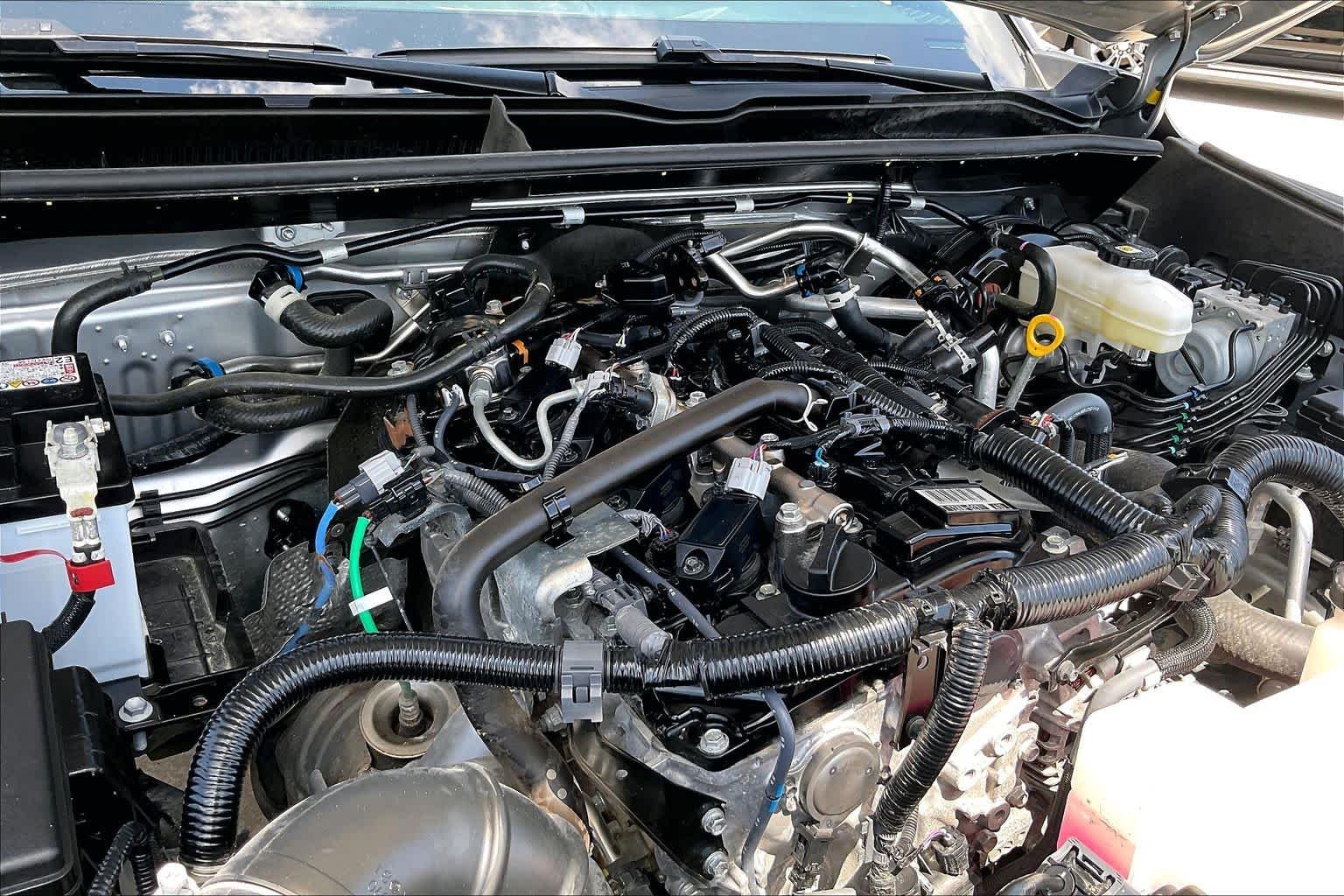 Used 2025 Cutting Edge Toyota SR5 image 32