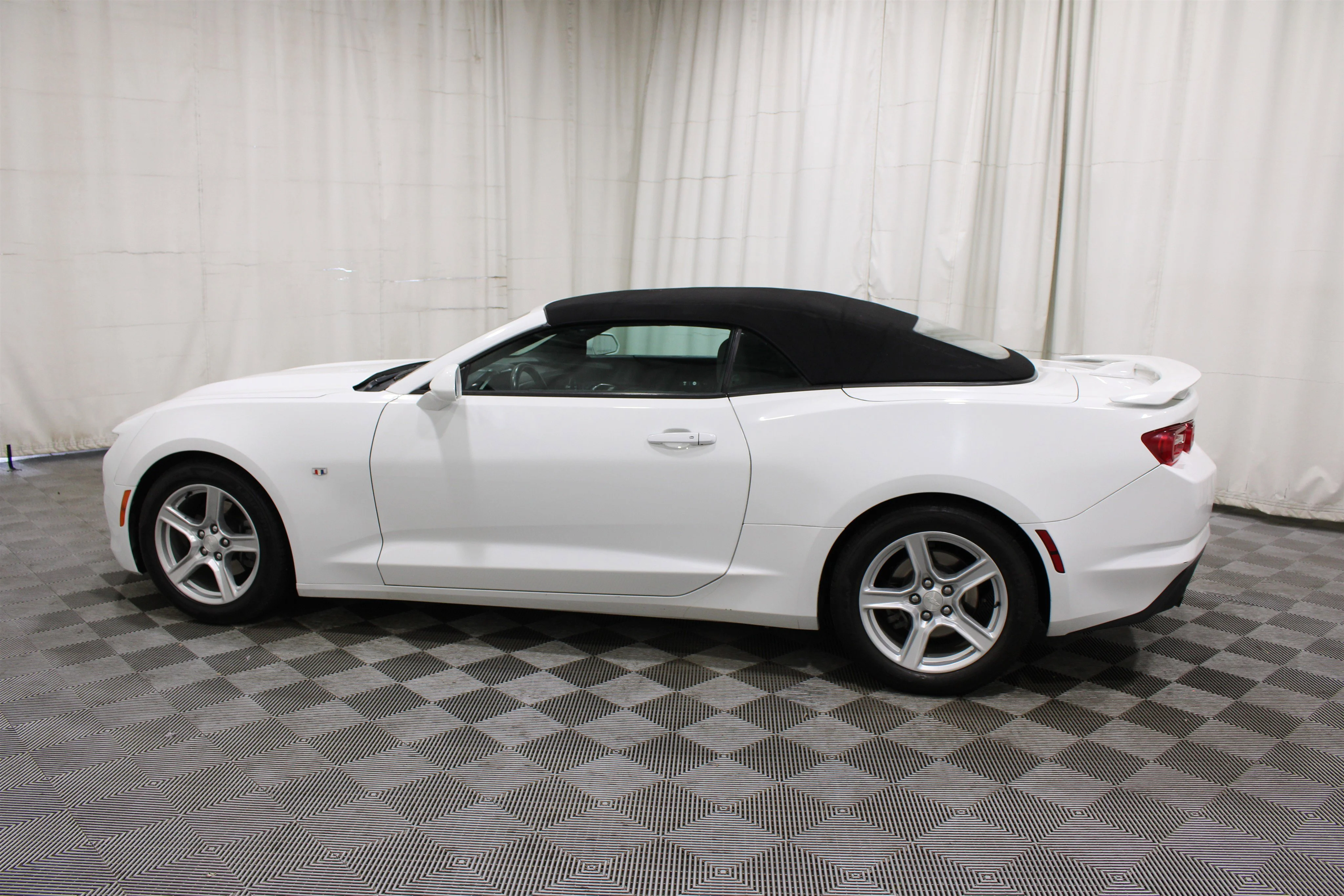 2020 Chevrolet Camaro 1LT - Photo 27