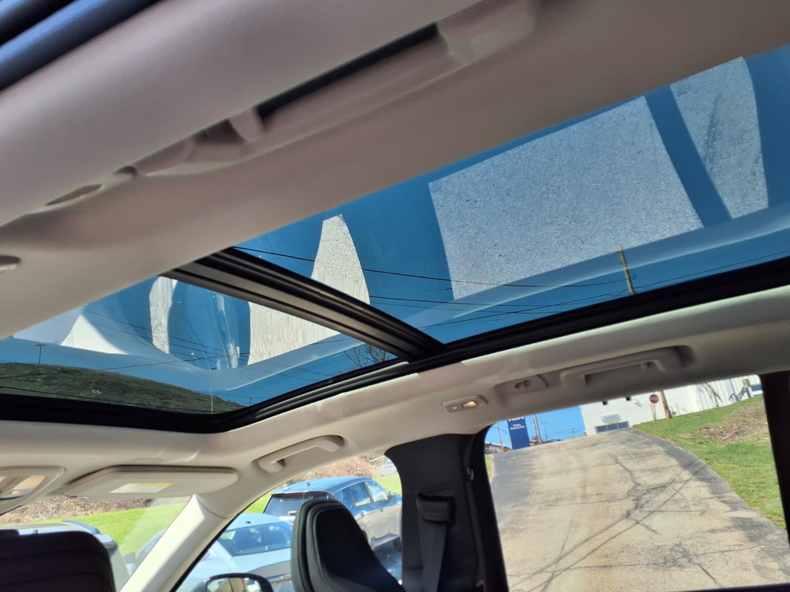New 2026 Denim Blue Volvo Ultra image 7