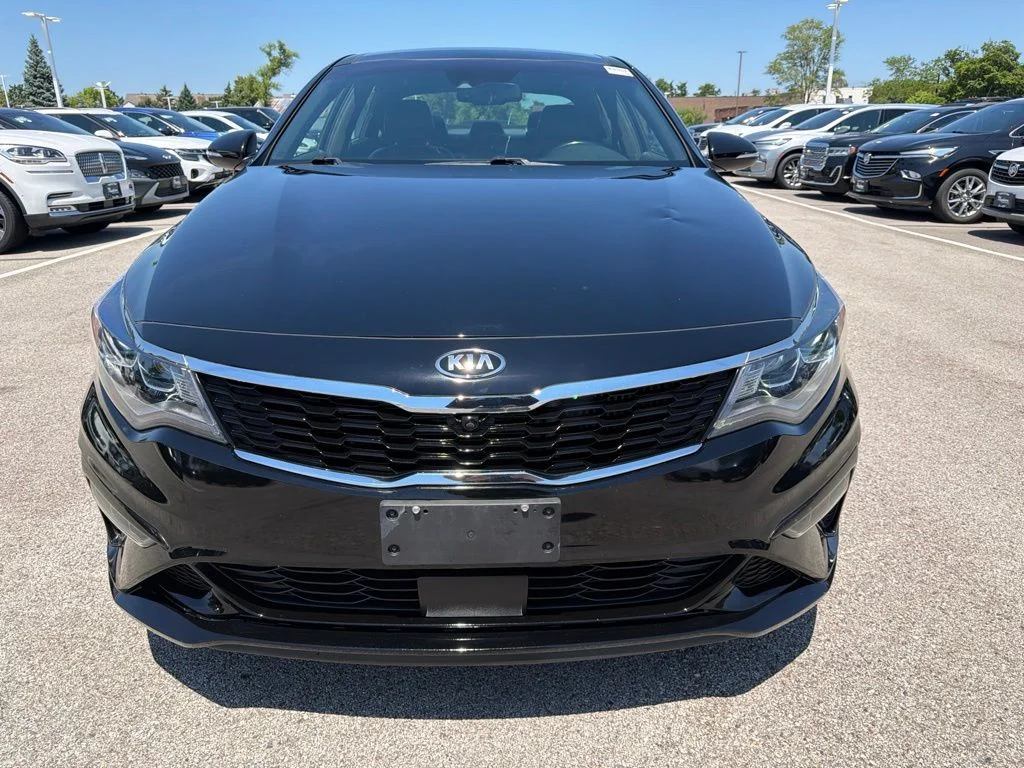Used 2019 Black Kia SX image 3