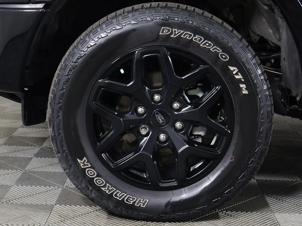 Used 2022 Shadow Black Ford Lariat image 23