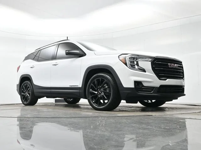 Used 2023 SUMMIT WHITE GMC SLT image 26