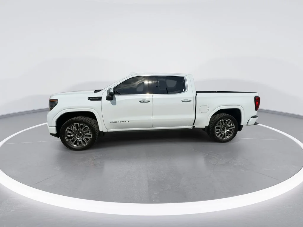 Used 2026 White GMC Denali Ultimate image 5