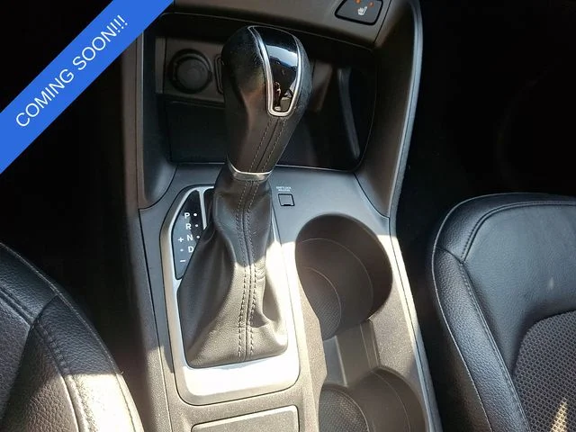 Used 2015 Silver Hyundai SE image 20