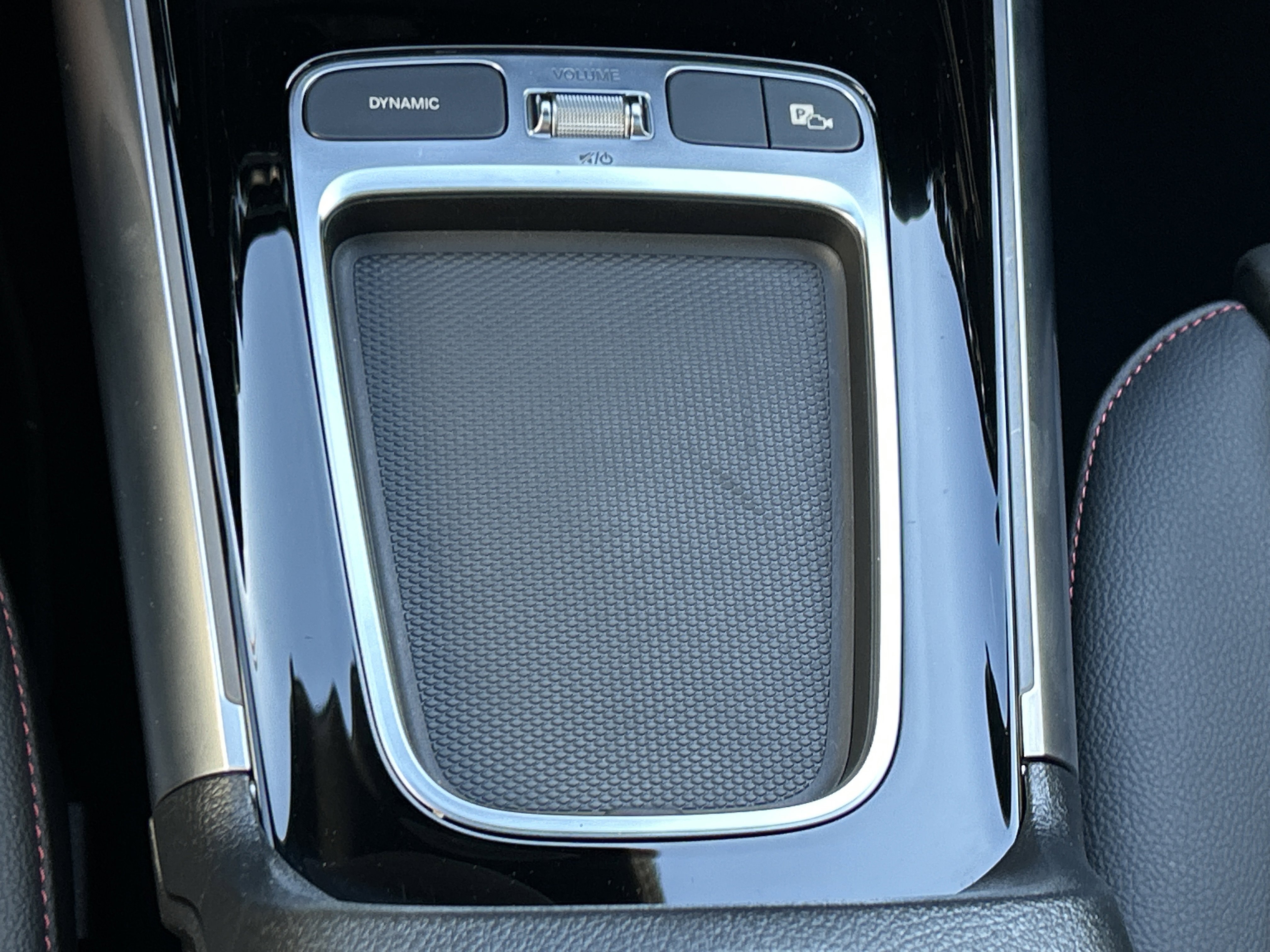 Certified Used 2025 Polar White Mercedes-Benz GLA 250 SUV image 45