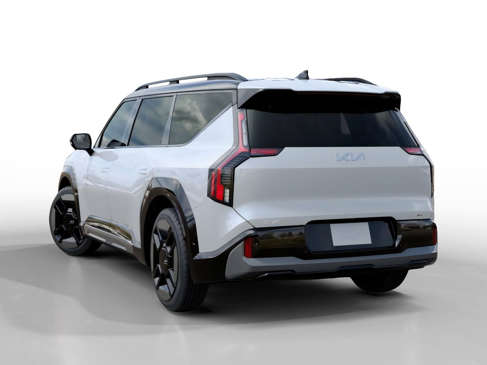 New 2026 Glacial White Pearl/Ebony Black Roof Kia GT-Line image 4