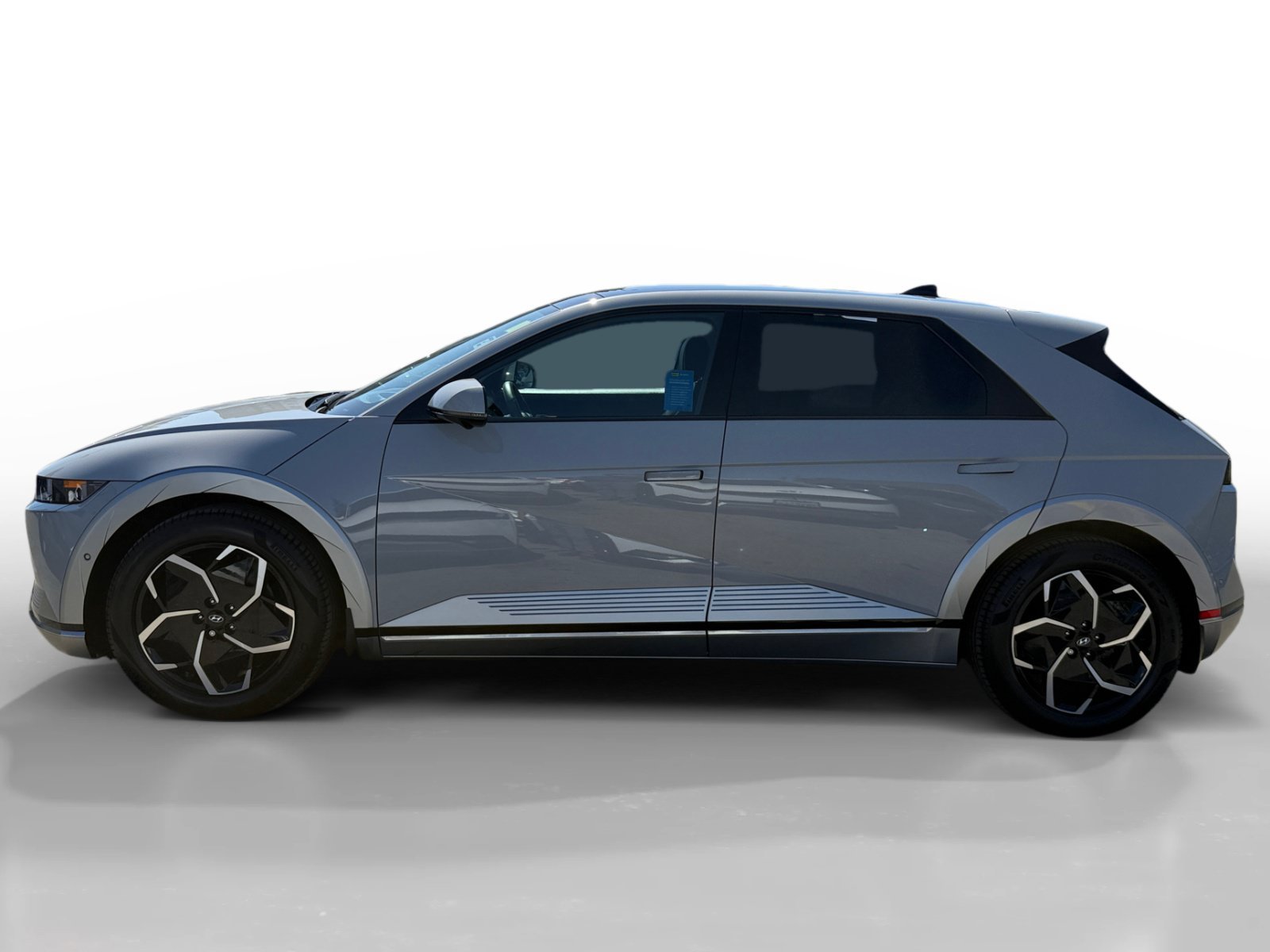 Certified Used 2024 Cyber Gray Hyundai Limited image 2