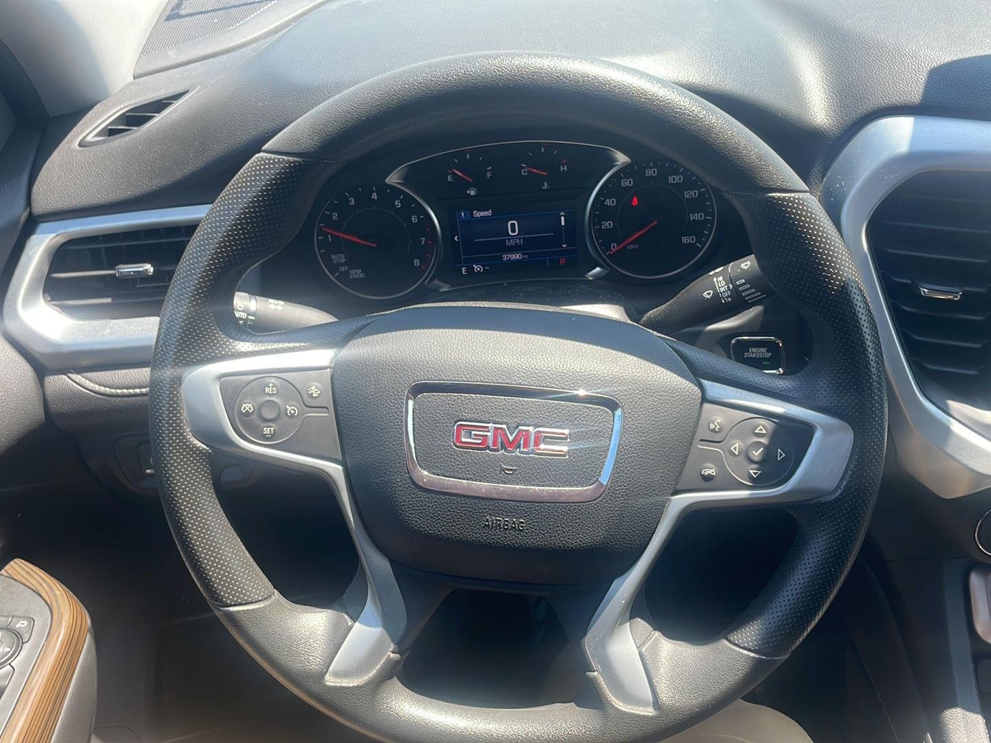 Used 2023 Summit White GMC SLE image 3