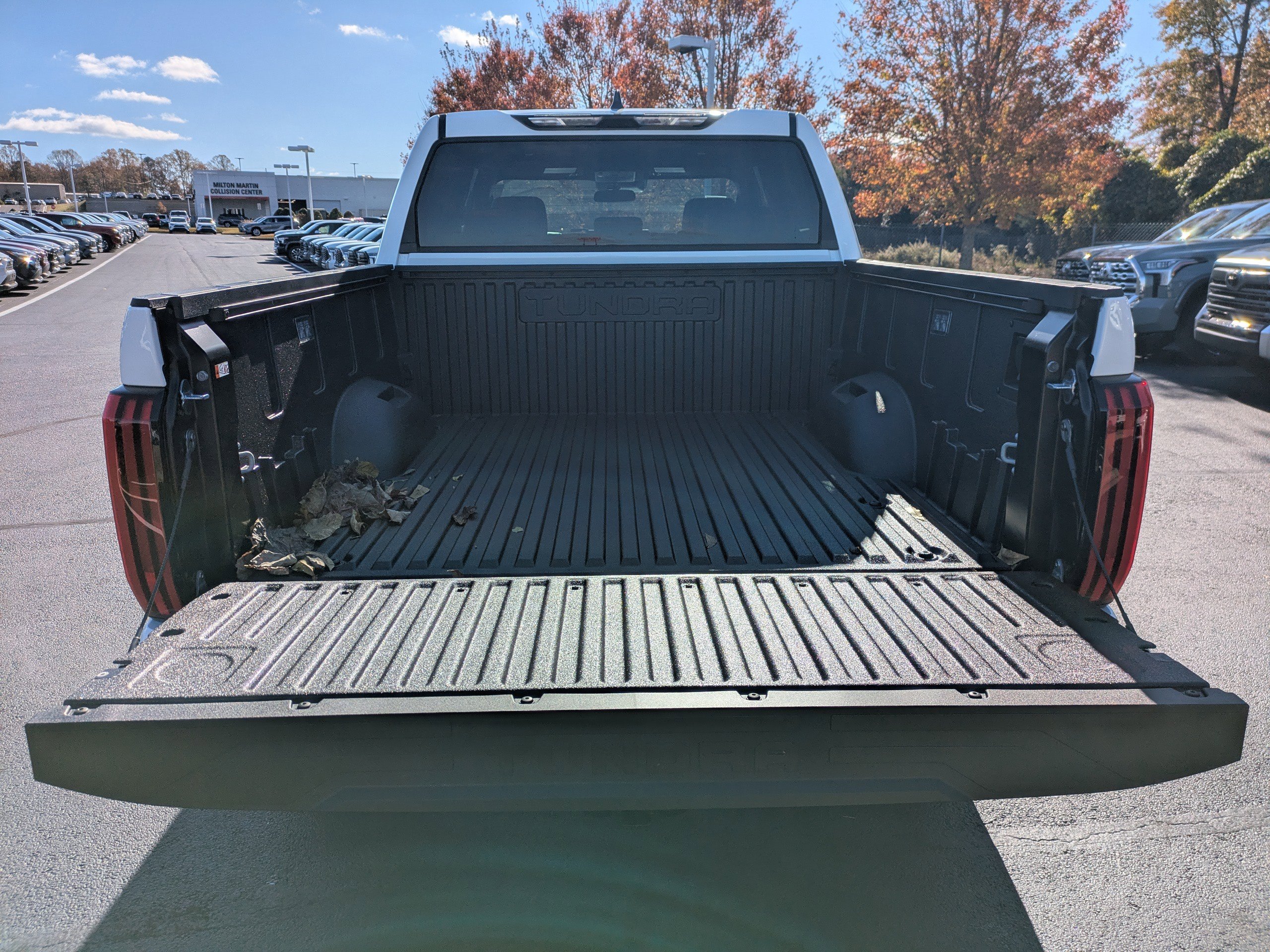 2026 Toyota Tundra SR5 - Photo 14