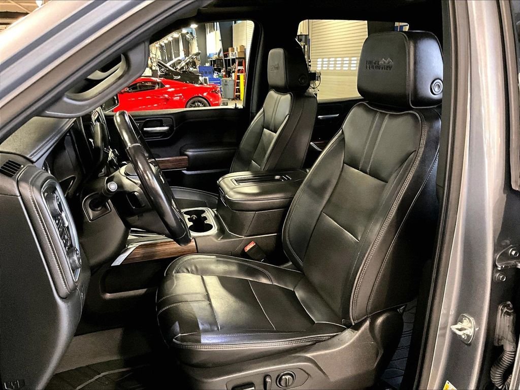 Used 2022 Gray Chevrolet High Country image 10