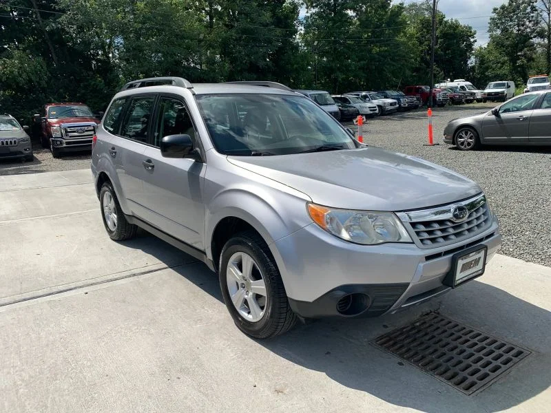 Used 2012 Silver Subaru 2.5X Sport Utility 4D image 18