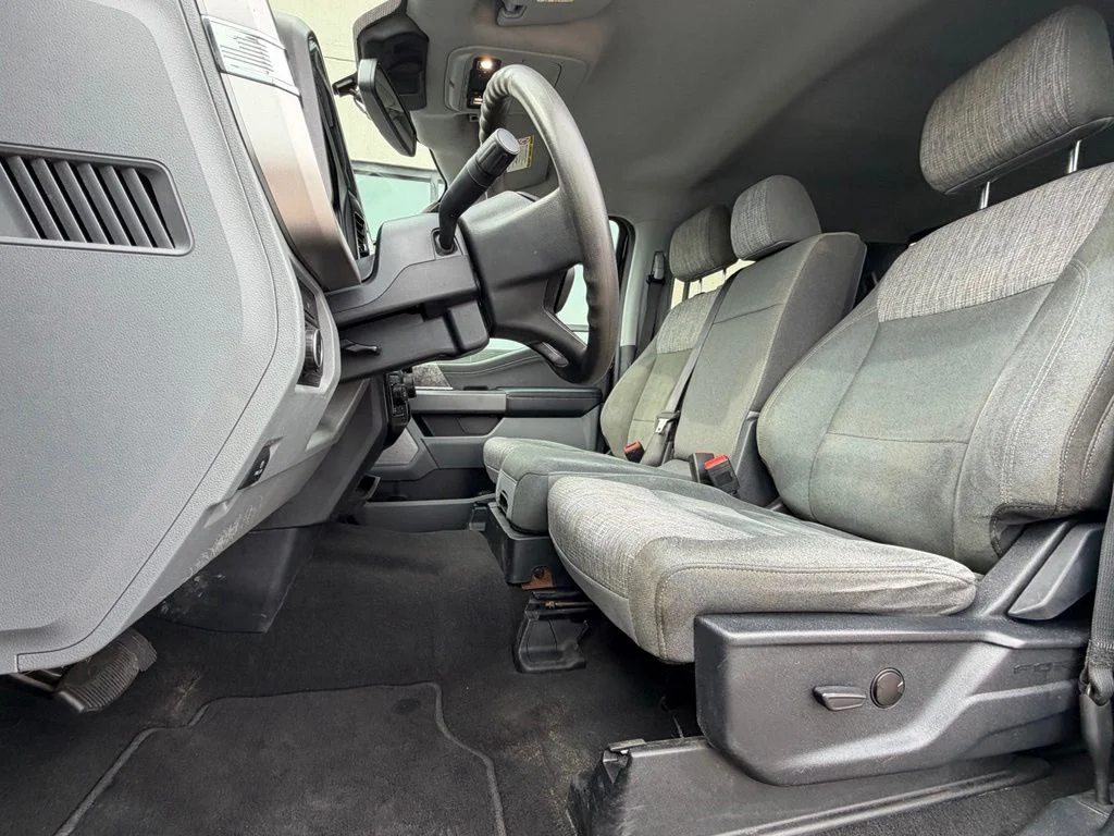 Used 2023 Black Ford XLT image 6