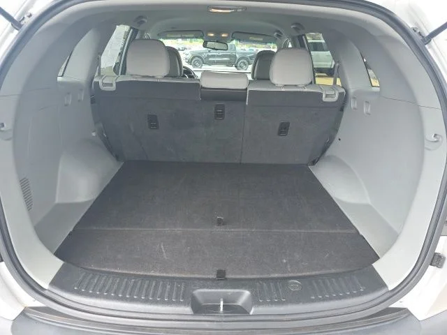 Used 2013 Silver Kia LX image 11
