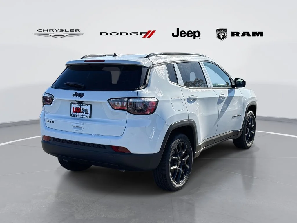 New 2026 White Jeep Latitude image 3