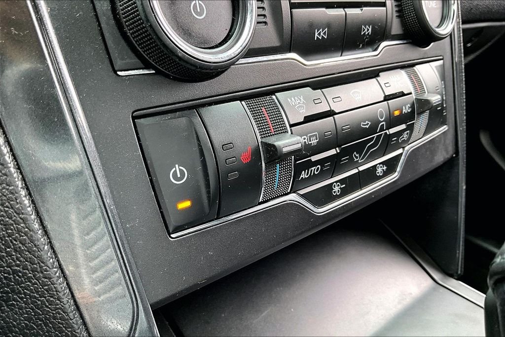 Used 2017 Black Ford XLT image 24