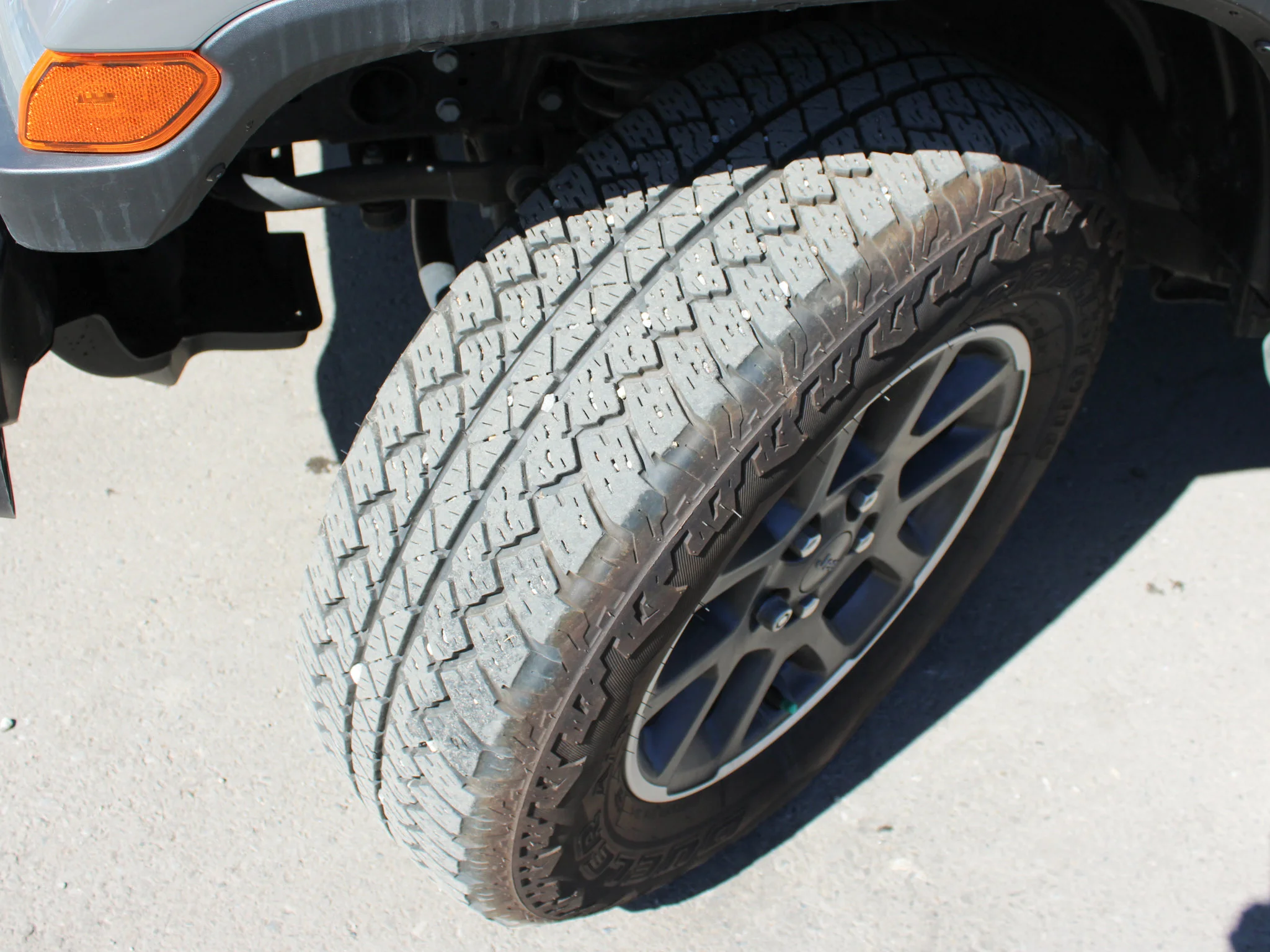 Certified Used 2023 Grey Jeep Overland * No Accidents | V6 | Heated McKinley Leather | Trailer Tow Package image 13