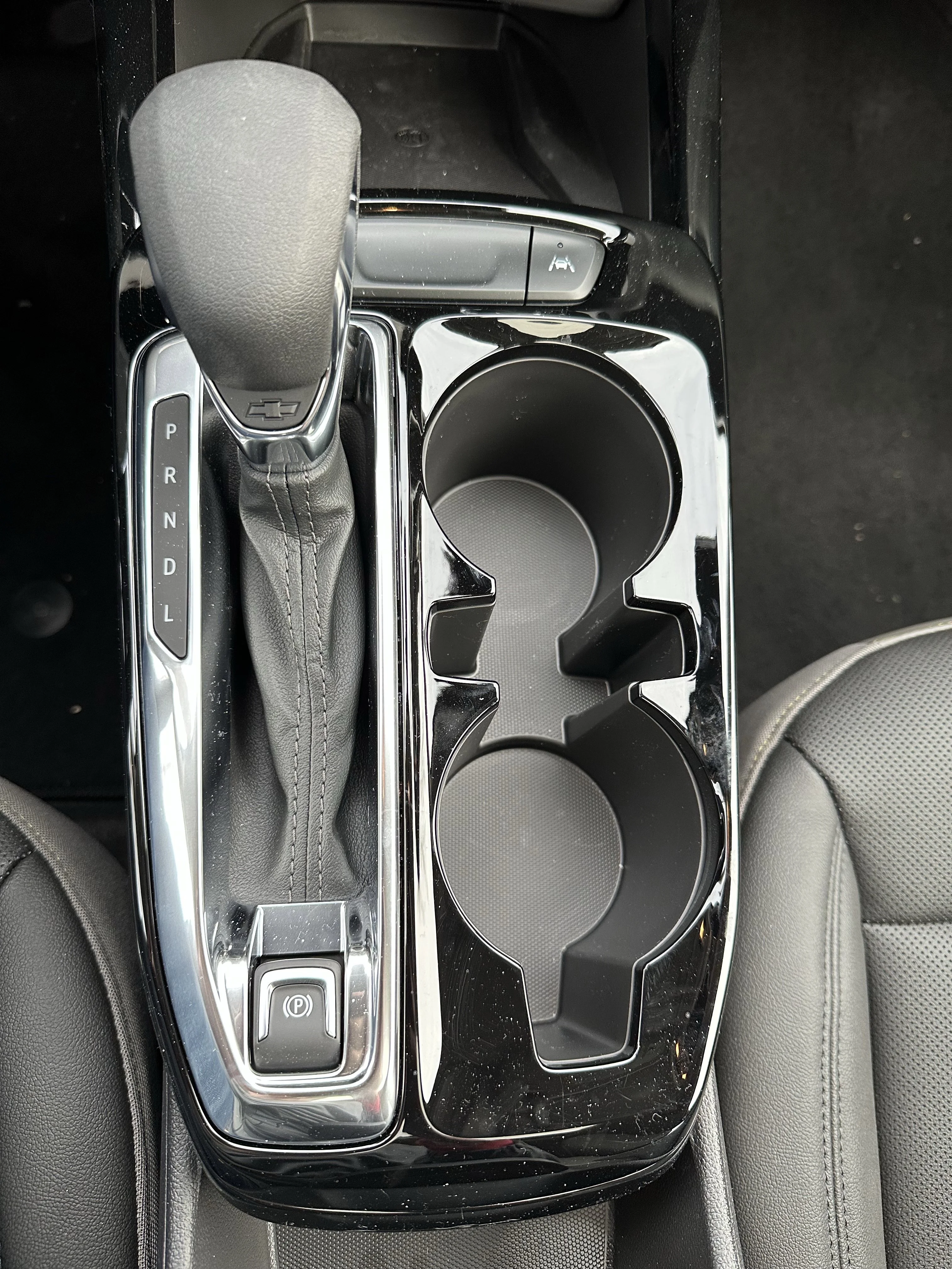 New 2026 Mosaic Black Metallic Chevrolet ACTIV image 19