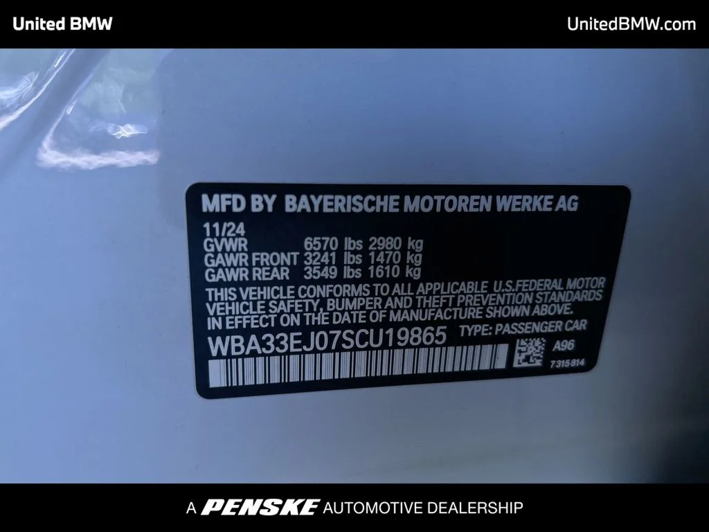 Used 2025 Mineral White Metallic BMW 760i xDrive image 23