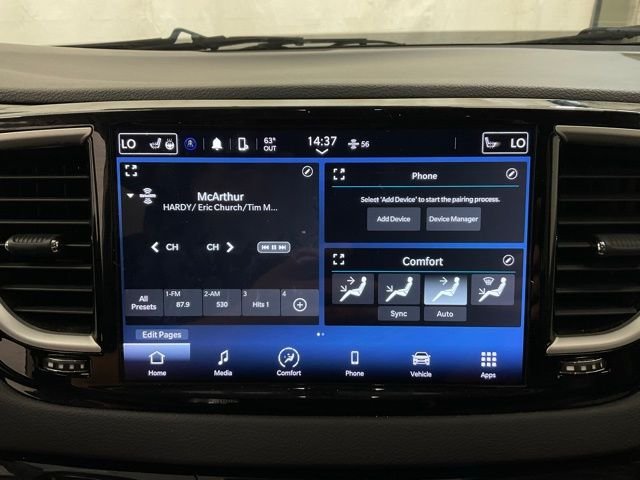 Used 2023 White Chrysler Touring L image 18