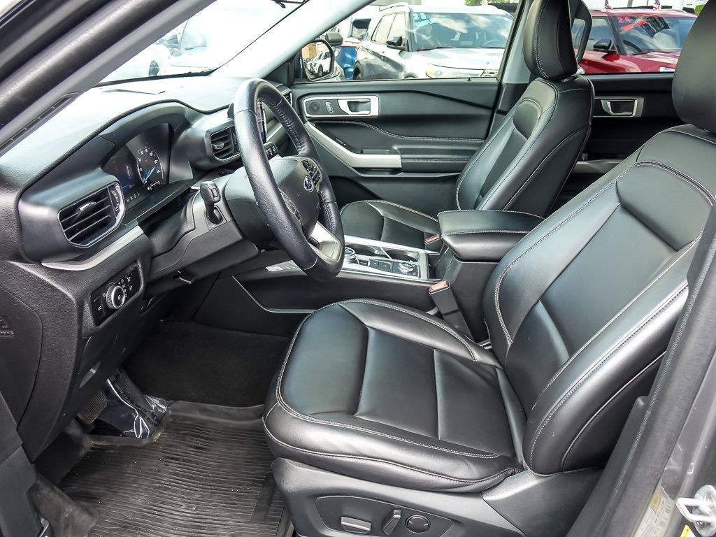 Used 2023 Gray Metallic Ford XLT image 13
