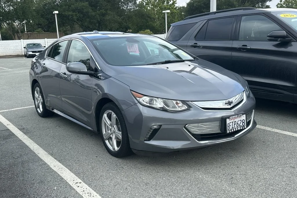 Used 2018 Chevrolet Volt LT with VIN 1G1RC6S56JU156511 for sale in Morgan Hill, CA