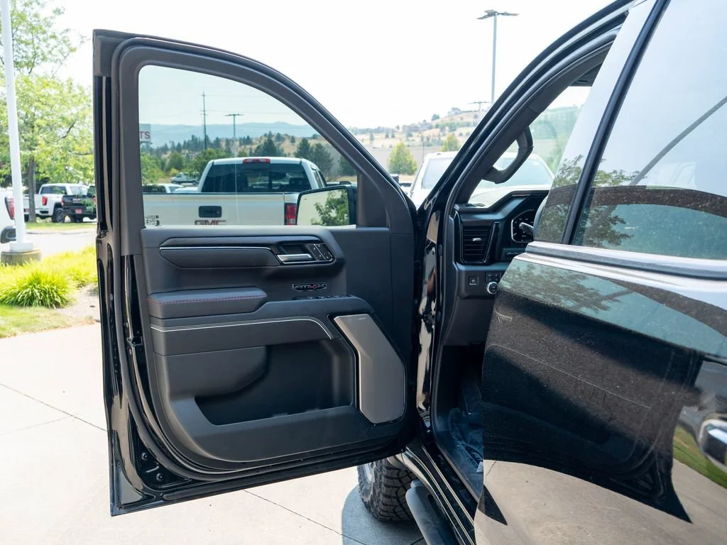 New 2026 Onyx Black GMC AT4X image 18