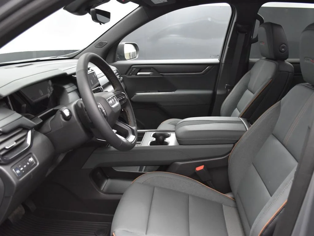 2026 GMC Acadia AT4 - Photo 18