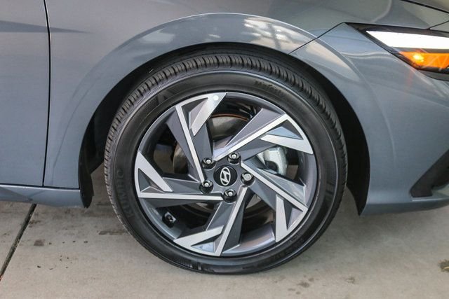 Certified Used 2025 Gray Hyundai SEL Sport image 12