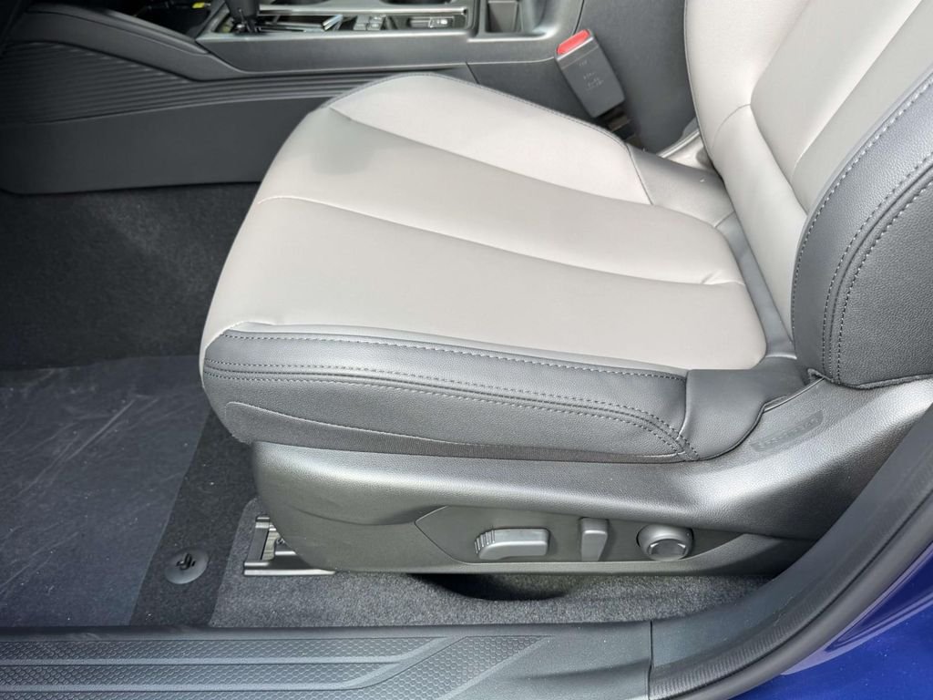 New 2026 SAPPHIRE BLUE PEARL Subaru Premium image 15