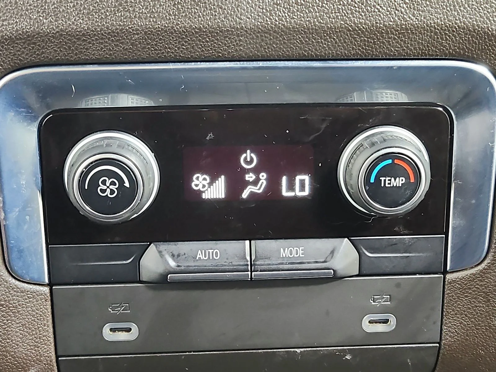 Used 2021 White Chevrolet LT image 43