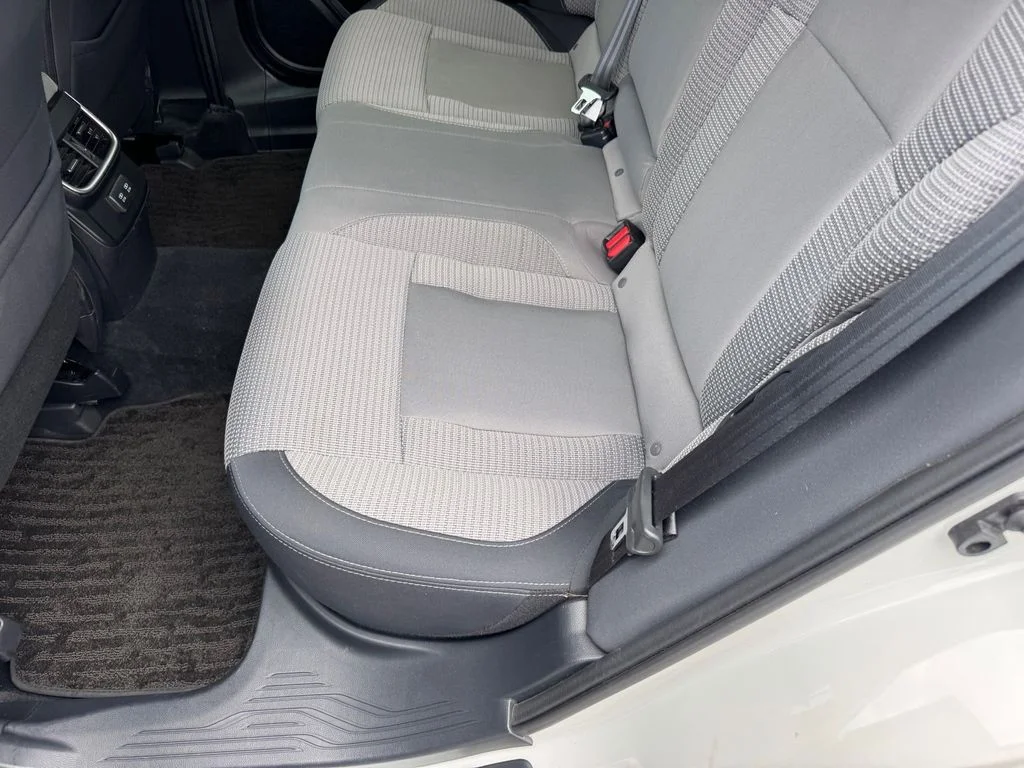 Used 2022 White Subaru Premium image 12