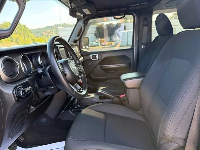Used 2019 Gray Jeep Sport S 4x4 image 23