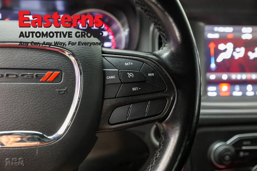 Used 2023 Gray Dodge SXT image 16