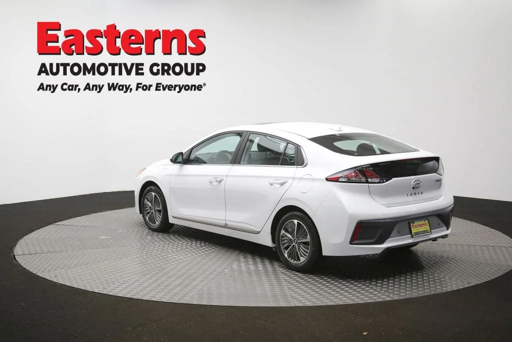Used 2021 White Hyundai Limited image 69