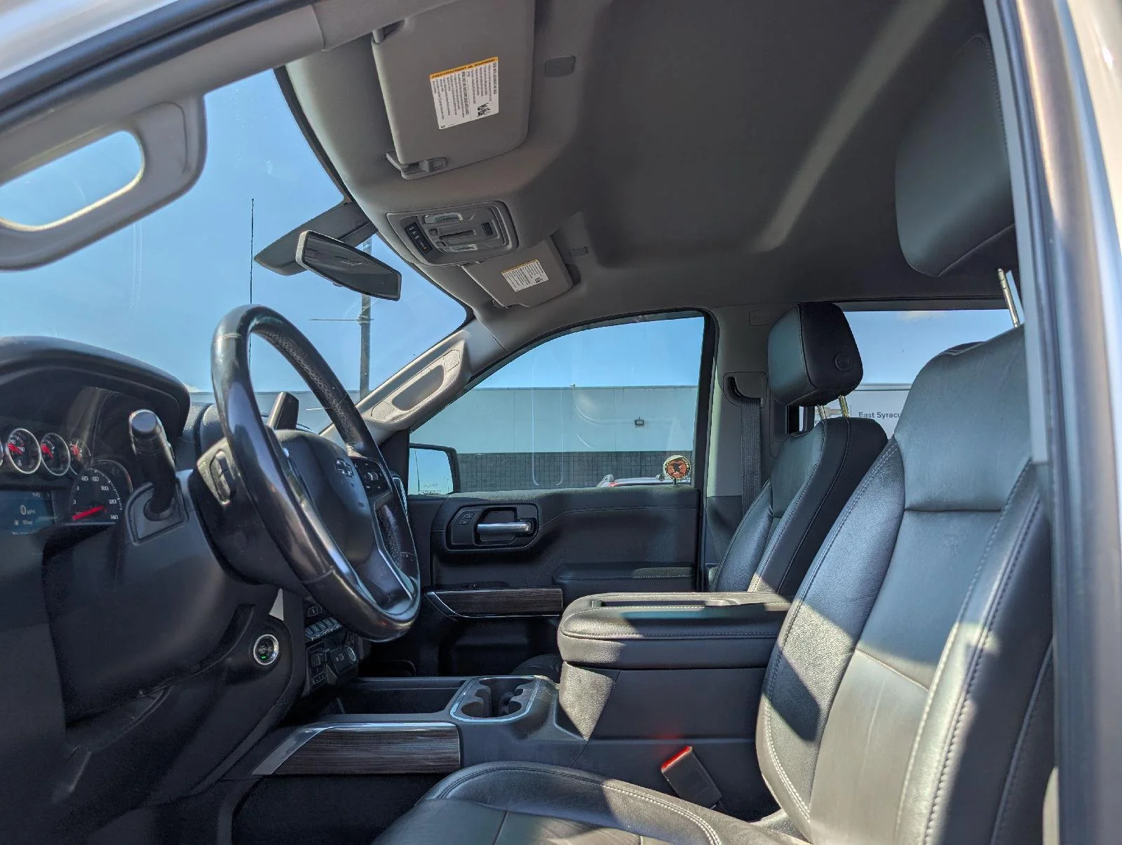Used 2020 SUMMIT WHITE Chevrolet RST image 12