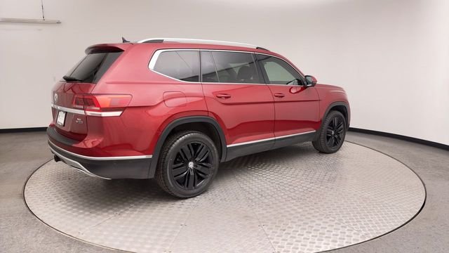 Used 2019 Red Volkswagen SEL Premium image 2
