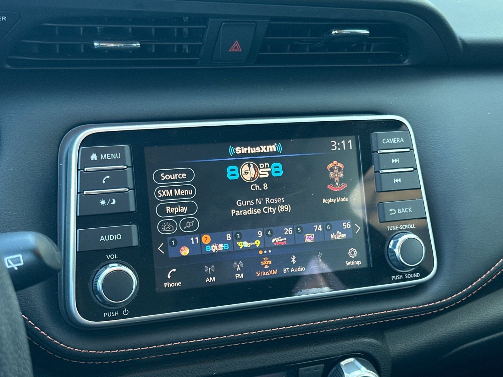 Used 2019 Gun Metallic Nissan SR image 17