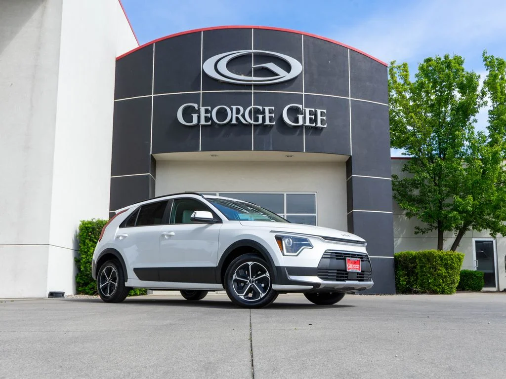 2026 Kia Niro EX HEV's photo