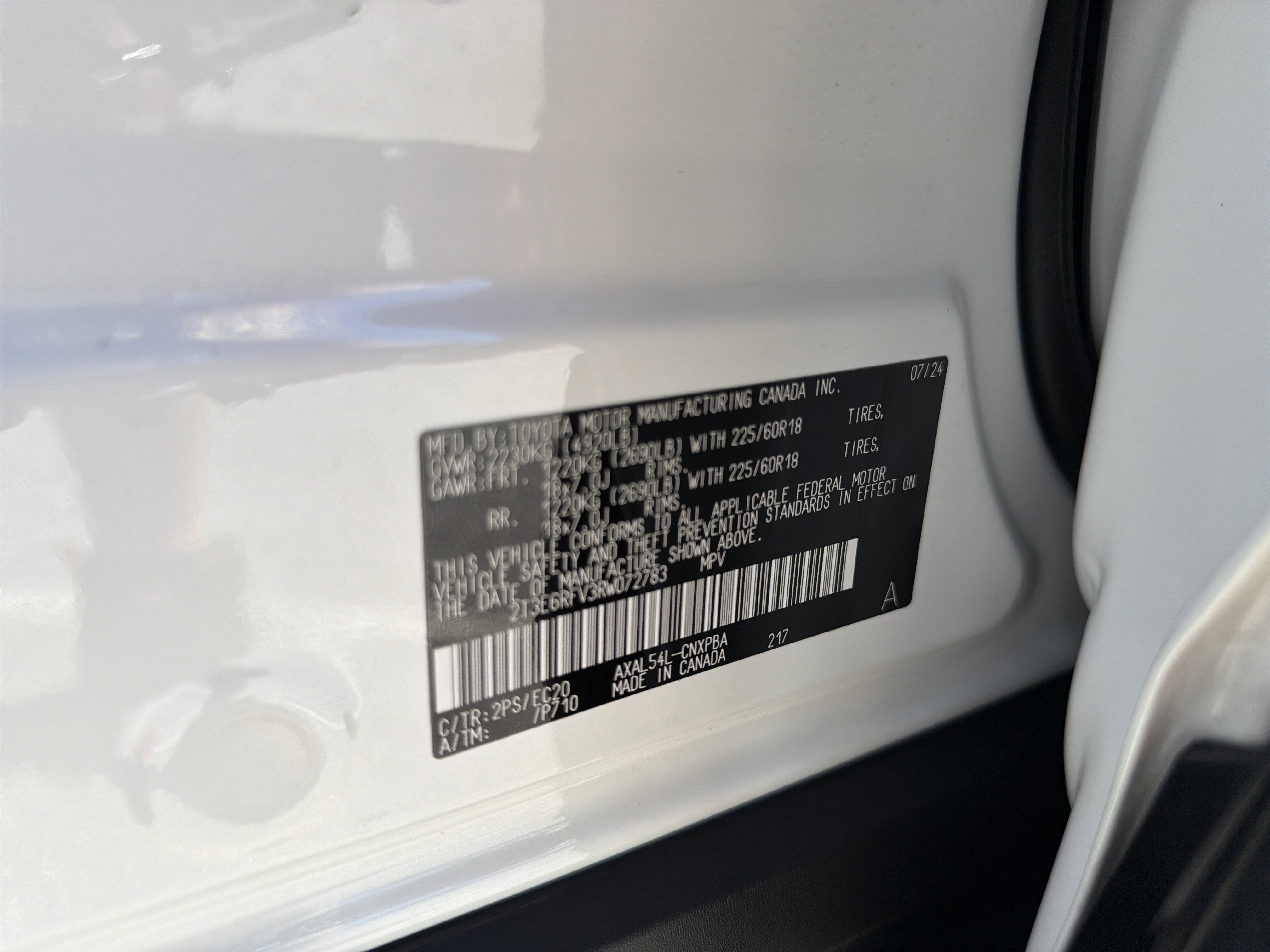 2024 Toyota RAV4 XSE - Photo 32